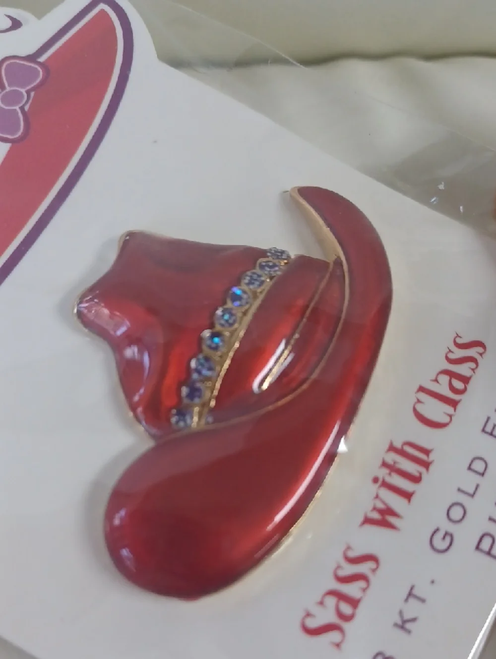 New In Pkg Red H'attitude Cowboy Hat Pin With Rhinestones and 18k Gold Finish - Picture 8 of 9